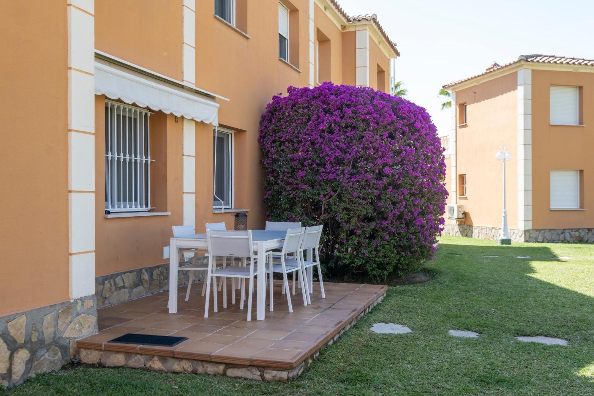 Nacarea By Midelisa Apartment Oliva Exterior foto
